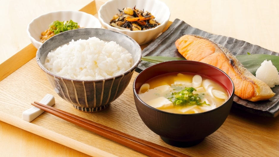 実験で作った味噌は、冬になるまで、更に熟成させると美味しい味噌に出来上がります